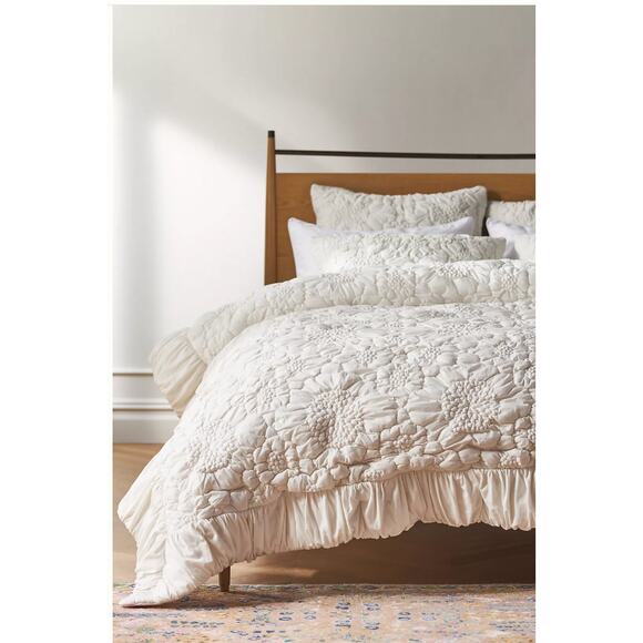 Anthropologie  Dahlia Cotton Jersey Floral Quilt Queen NEW - Picture 1 of 4